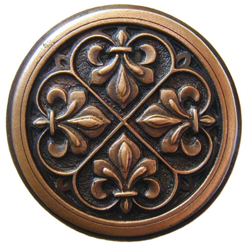 Fleur-de-lis knobs which have the Fleur-de-lis pattern arranged in a circle.
